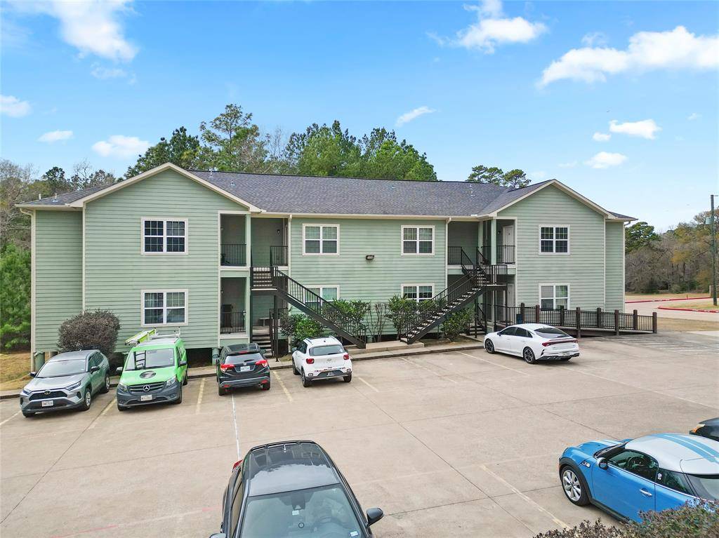 Huntsville, TX 77340,409 Beto St #2