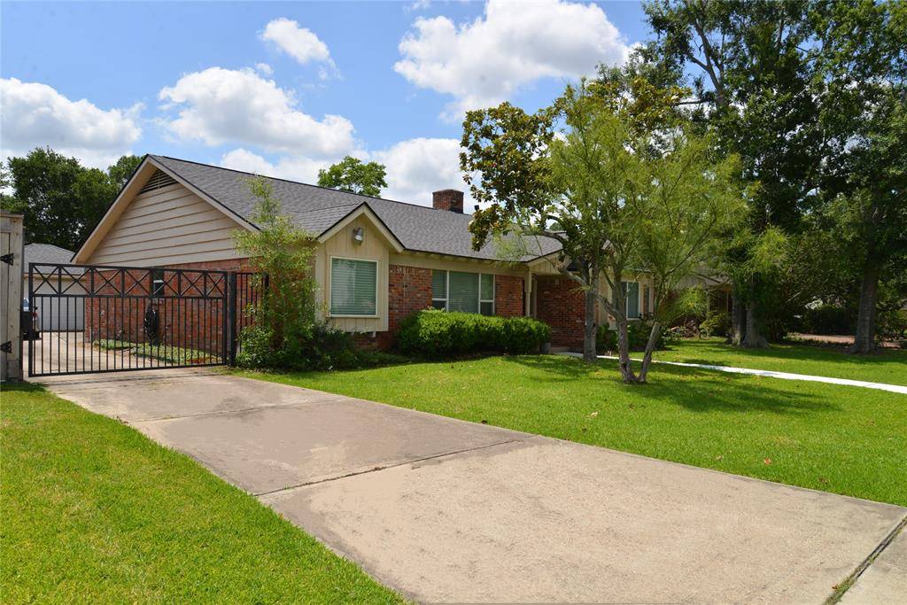 Houston, TX 77096,10307 Cedarhurst DR