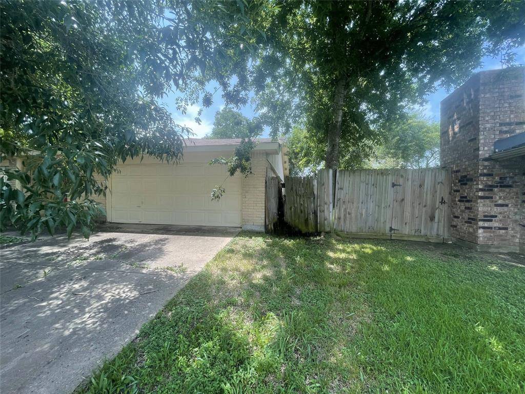 Houston, TX 77083,15407 La Loma DR