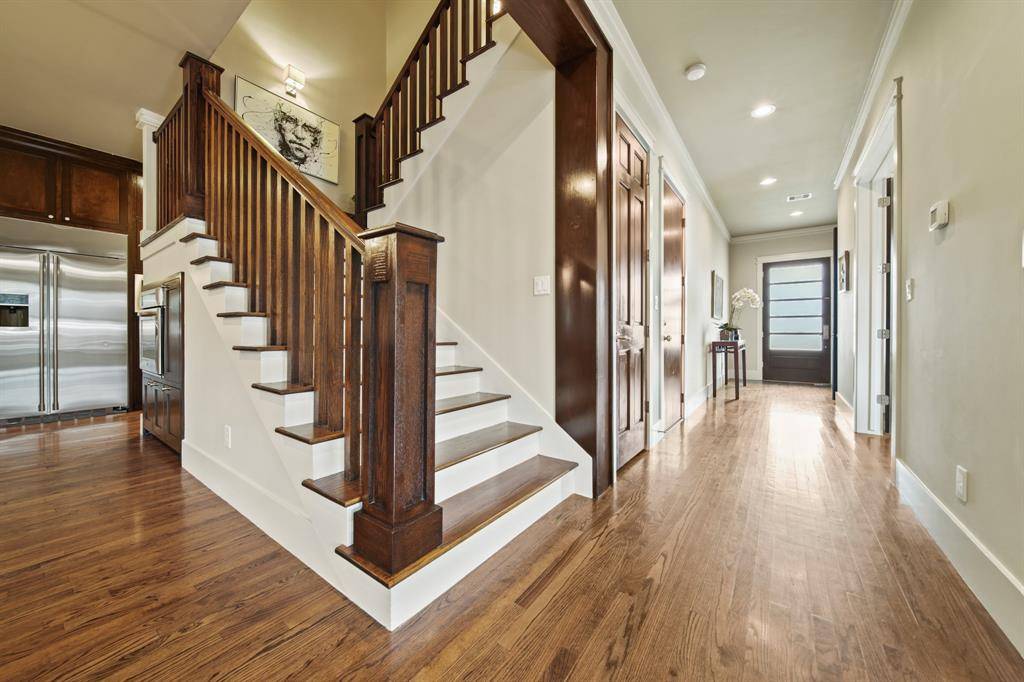 Houston, TX 77018,959 W 42nd ST