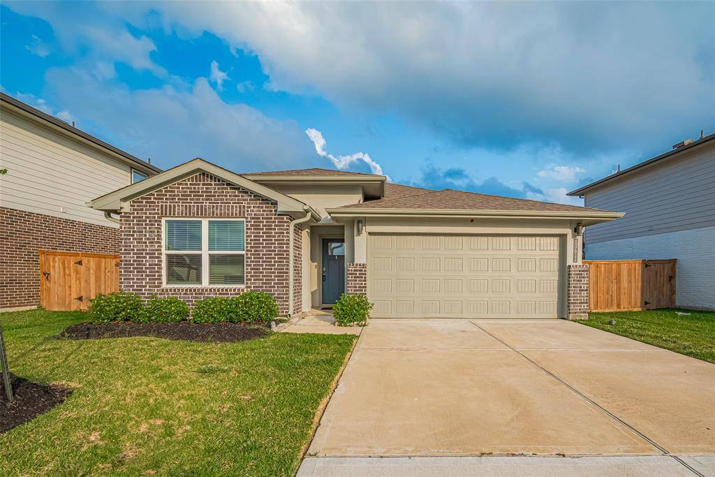 Rosharon, TX 77583,10611 Watershed DR