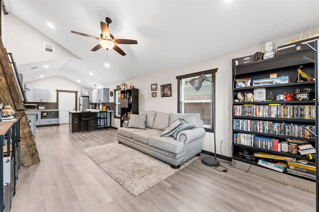 Texas City, TX 77591,325 S Bell DR