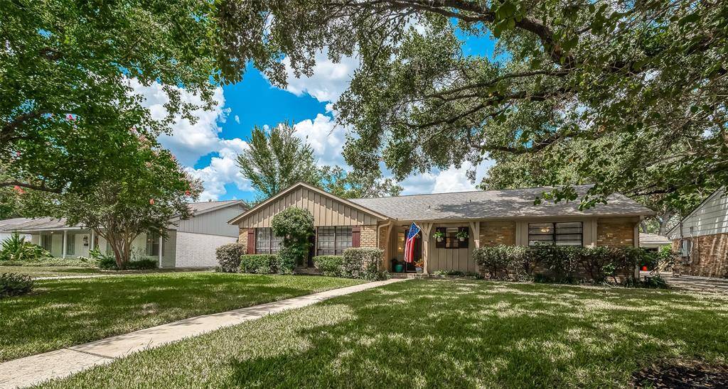 Houston, TX 77063,9614 Meadowglen LN