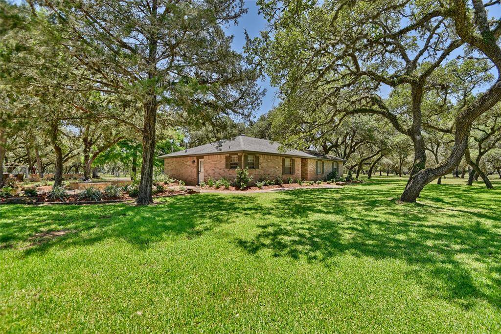 Sheridan, TX 77475,1035 County Road 255 S