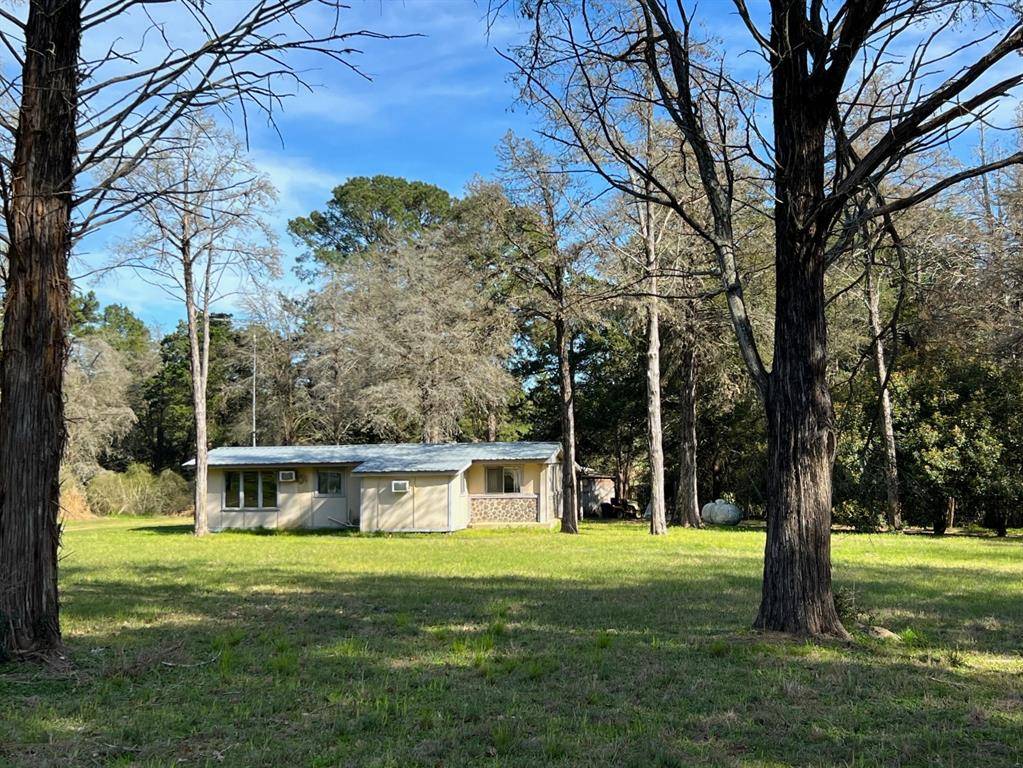 New Ulm, TX 78950,1102 Pine Crest DR