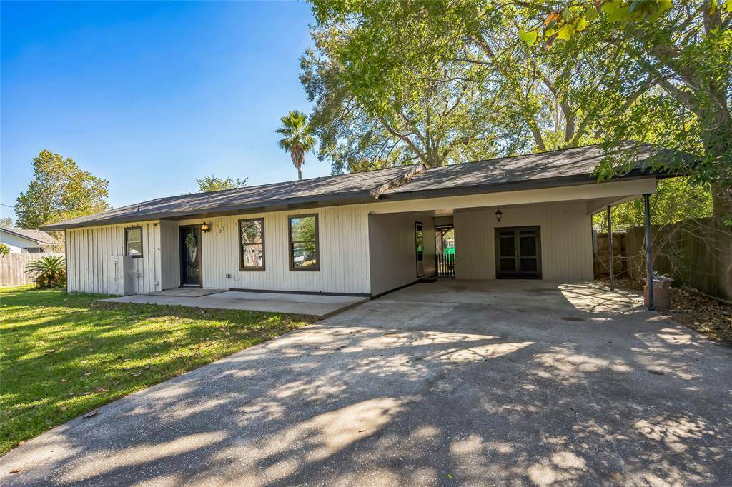 Daisetta, TX 77533,107 W Oak