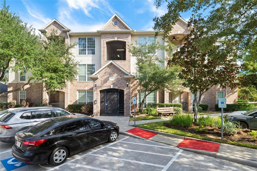 The Woodlands, TX 77382,6607 Lake Woodlands DR #124