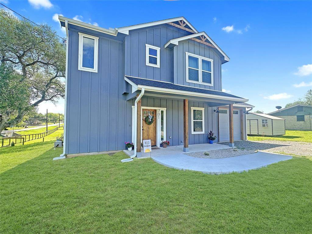 Flatonia, TX 78941,701 S Hudson ST S