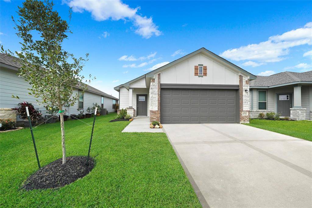 Beasley, TX 77417,8014 Barret Travis CT