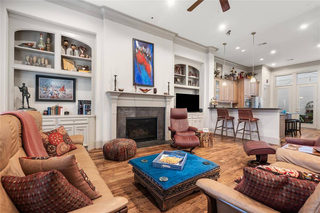 Houston, TX 77055,6048 Post Oak Green LN