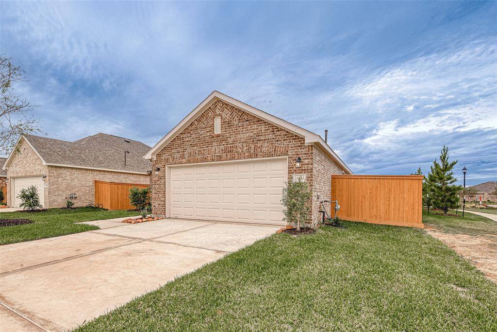 Hockley, TX 77447,19843 Capri Shores Lane