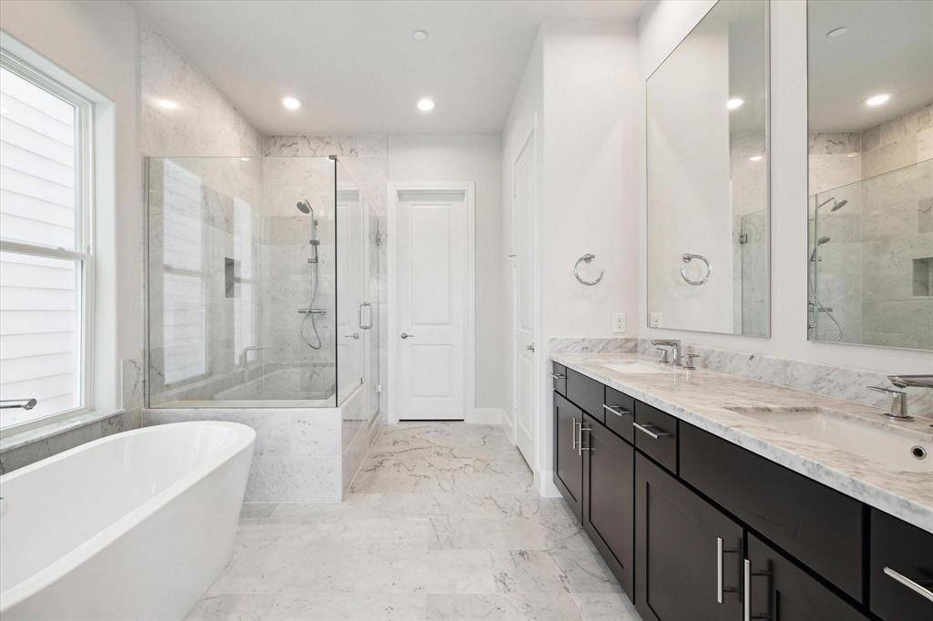 Houston, TX 77043,11057 Chatterton DR