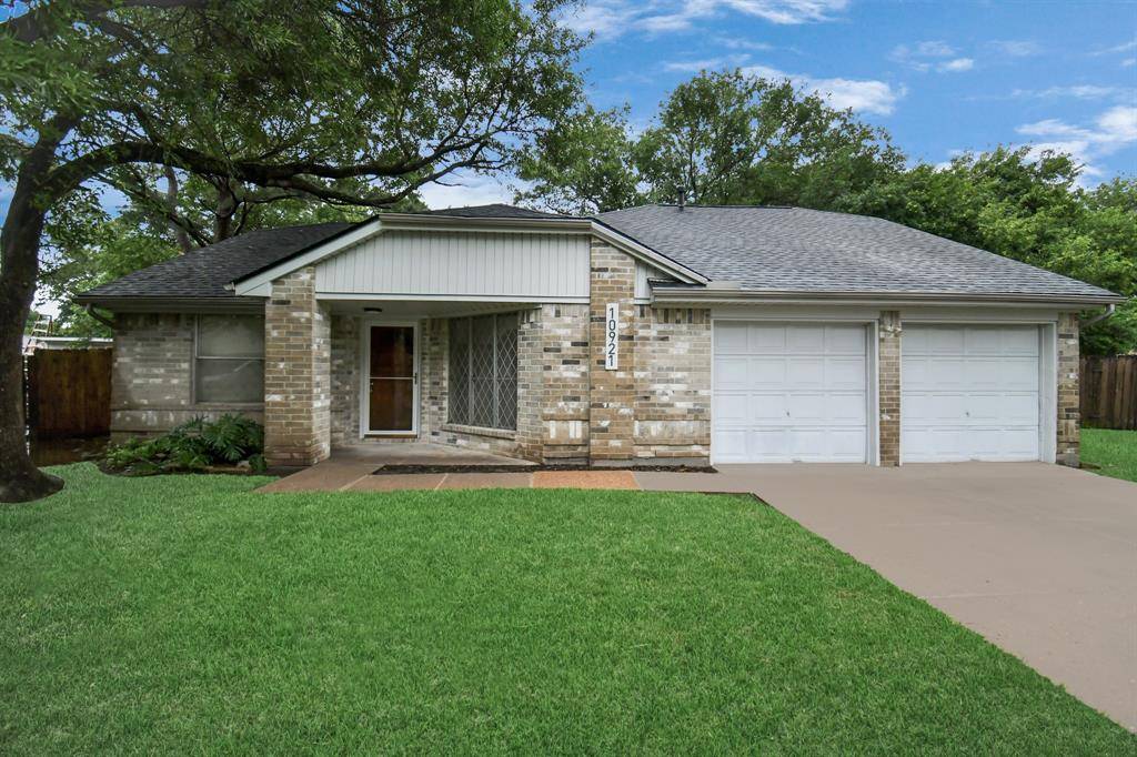 La Porte, TX 77571,10921 Idlewood CT