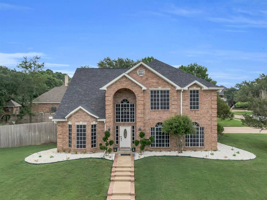 Ennis, TX 75119,1300 Lakeridge DR