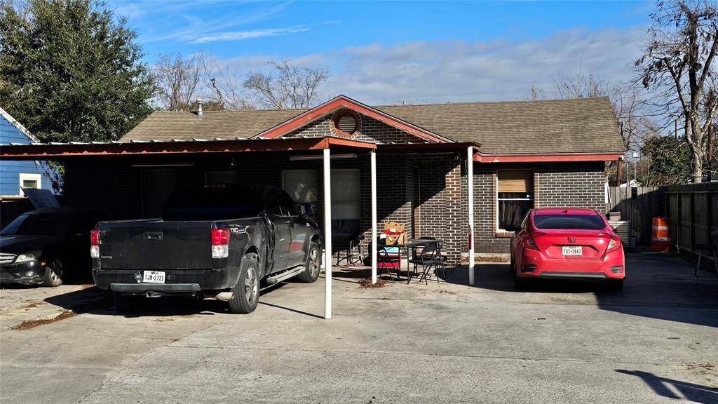 Houston, TX 77076,725 Bolling LN