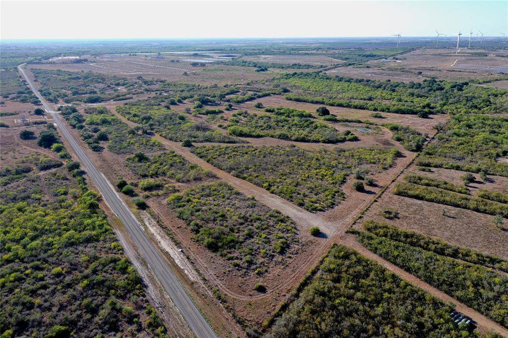 Beeville, TX 78102,TBD Lot 6 County Rd 124