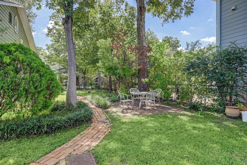 Houston, TX 77008,117 E 25th ST