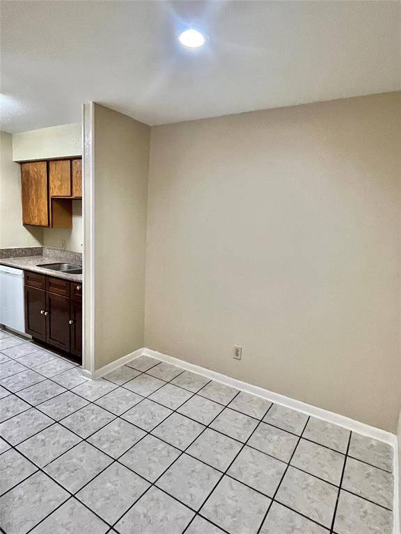 Houston, TX 77036,10211 Sugar Branch DR #361