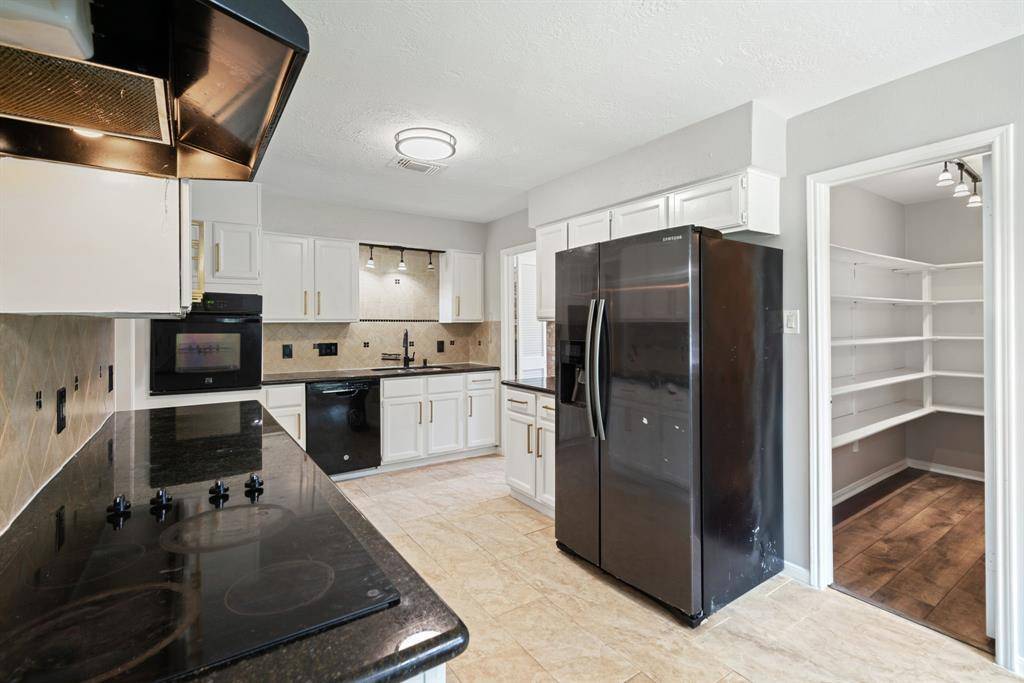 Shenandoah, TX 77381,801 Thornwood DR
