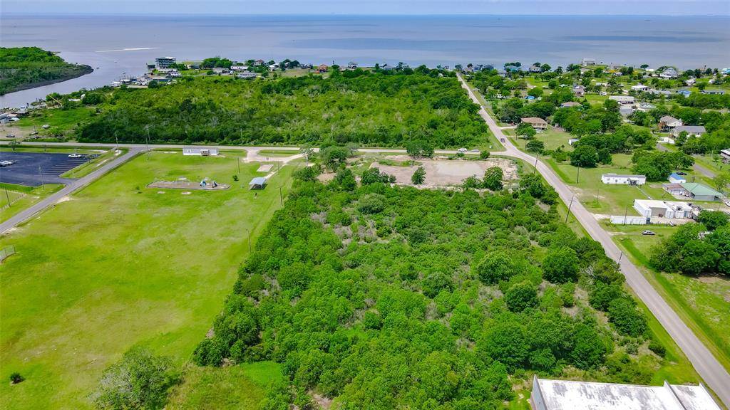 Oak Island, TX 77514,0000 W Bayshore