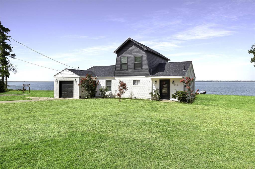 Onalaska, TX 77360,810 W Cattle Dr