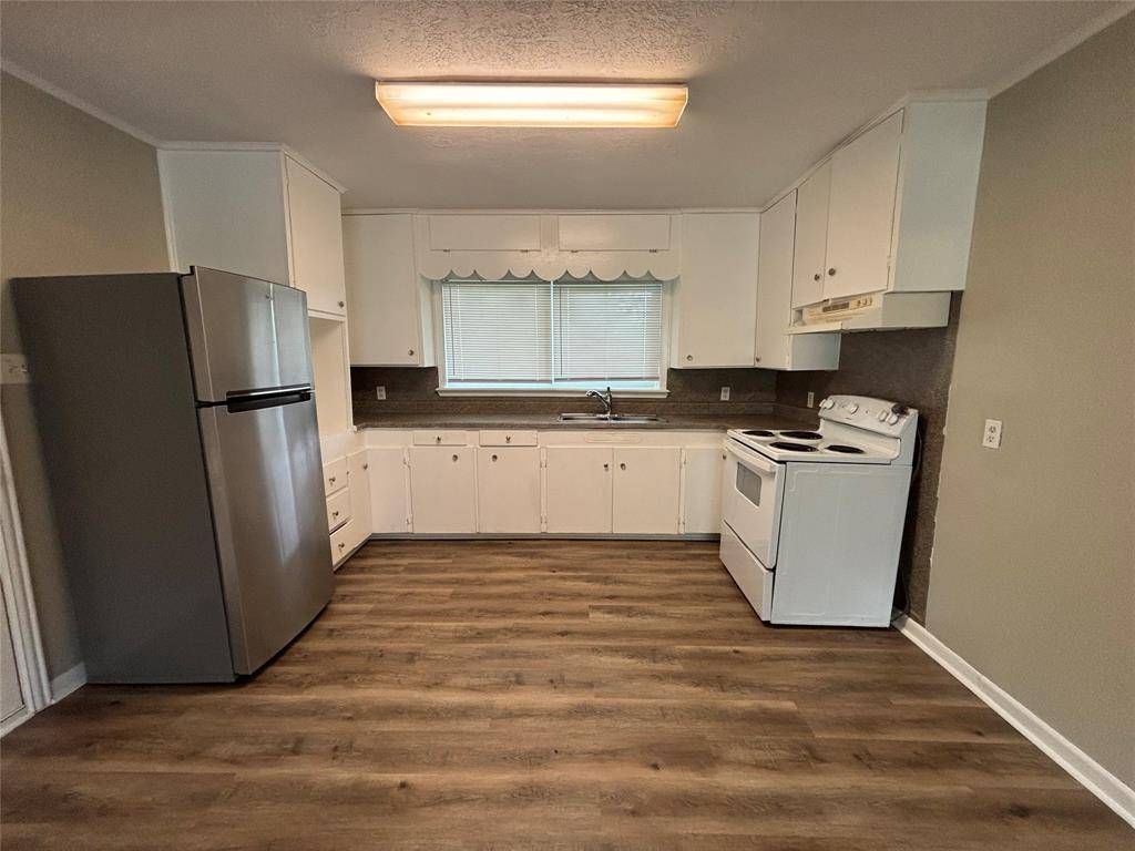 La Marque, TX 77568,402 Poplar