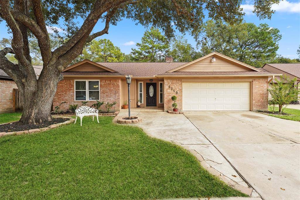 Houston, TX 77084,5210 Pine Cliff DR