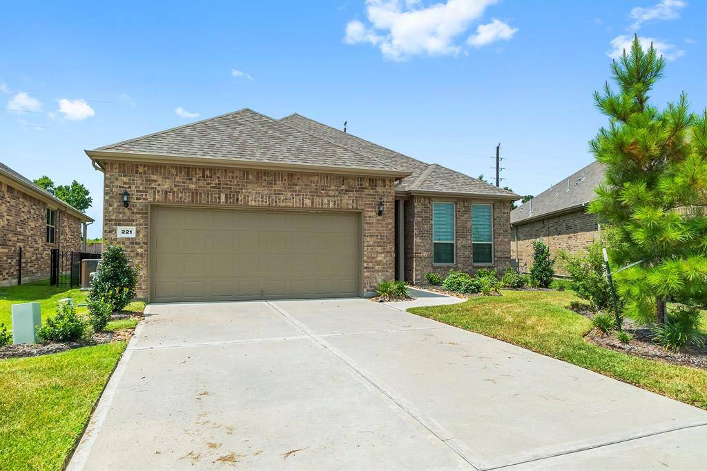 The Woodlands, TX 77382,221 Connemara DR