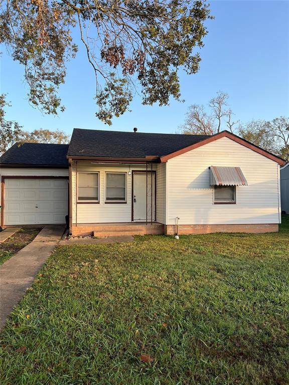 Angleton, TX 77515,737 Kyle ST