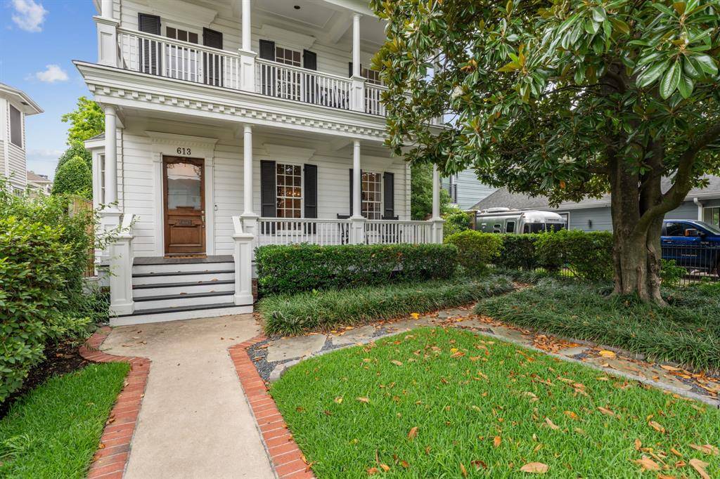 Houston, TX 77008,613 E 18th ST