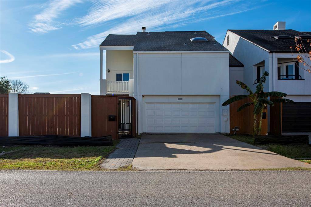 Houston, TX 77057,2922 Bering DR