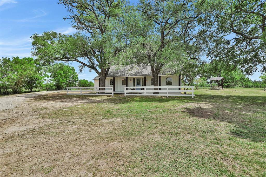 Richards, TX 77873,9544 County Road 235