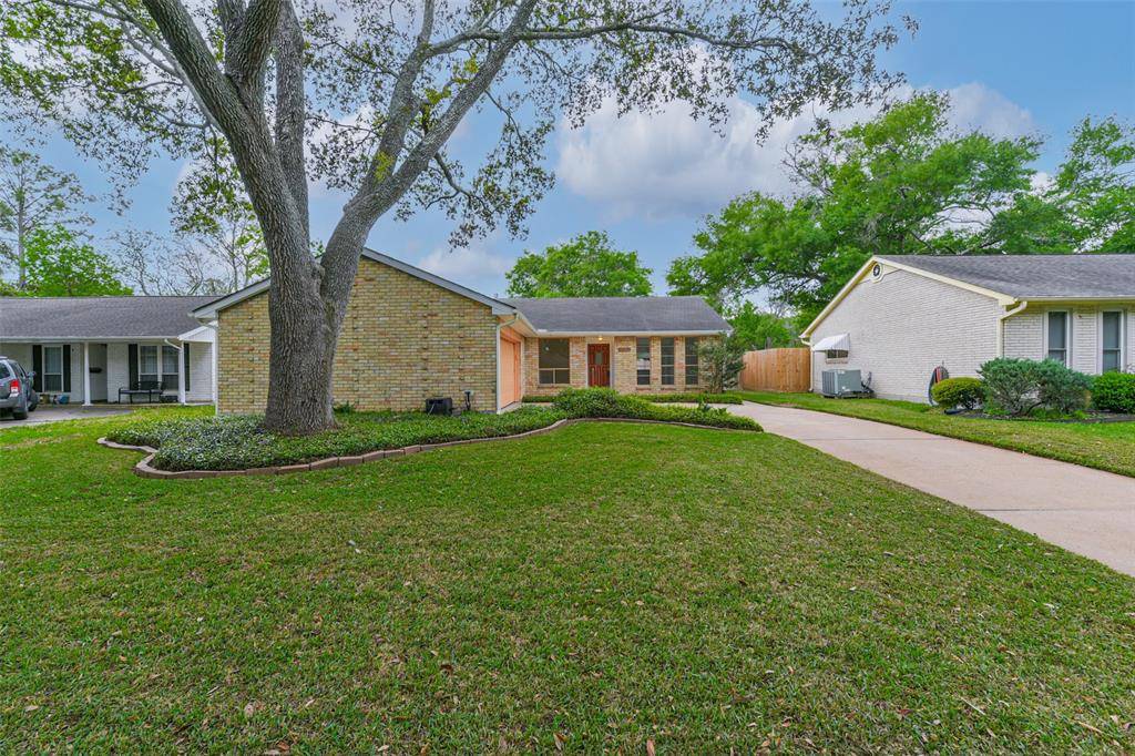 Houston, TX 77062,16002 Buccaneer LN