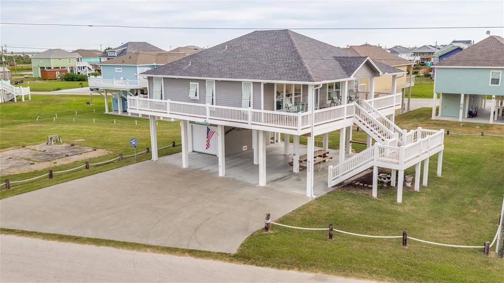 Crystal Beach, TX 77650,928 Driftwood DR