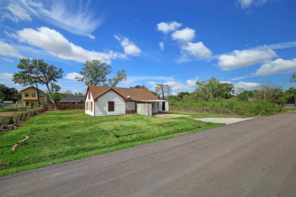 Houston, TX 77051,1108 Theresa ST