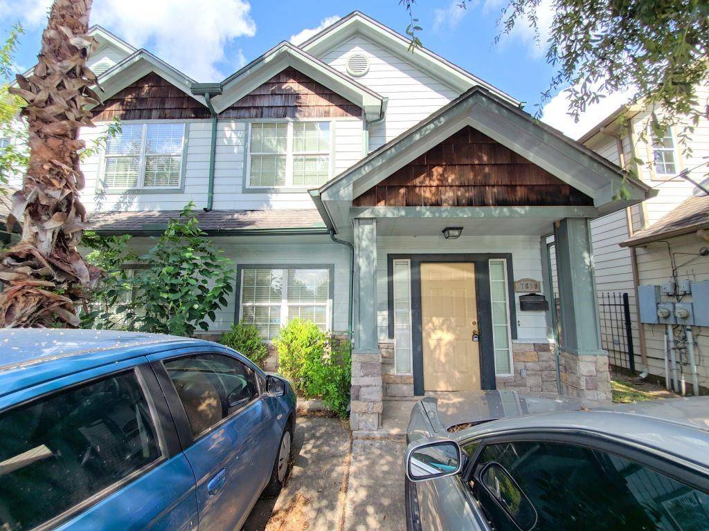 Houston, TX 77051,7820 Comal ST