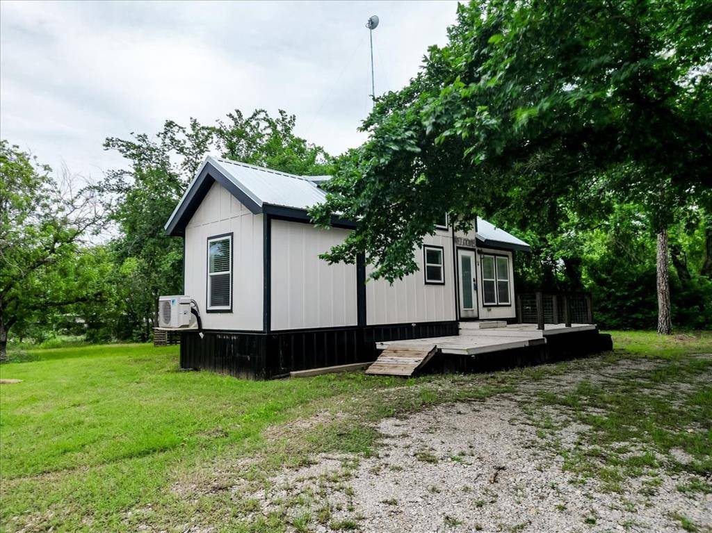 Santo, TX 76472,384 Petty RD