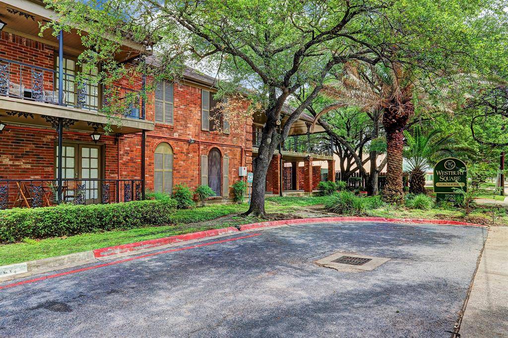 Houston, TX 77035,11550 Chimney Rock RD #226