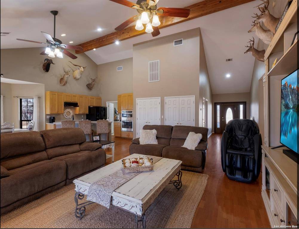 Hondo, TX 78861,885 County Road 640