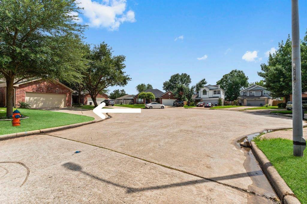 Katy, TX 77449,6614 Autumn Flowers DR