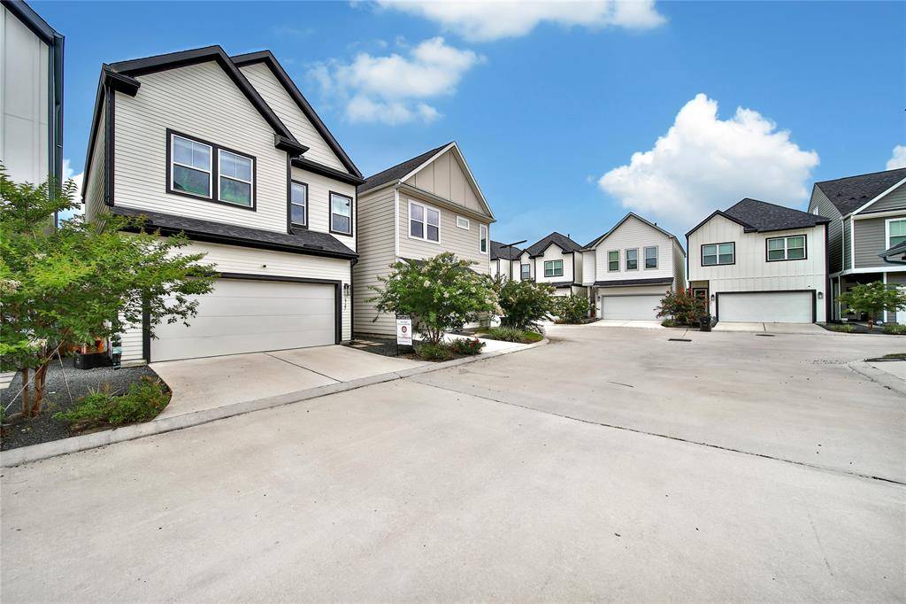 Houston, TX 77076,6727 Parker Oaks LN