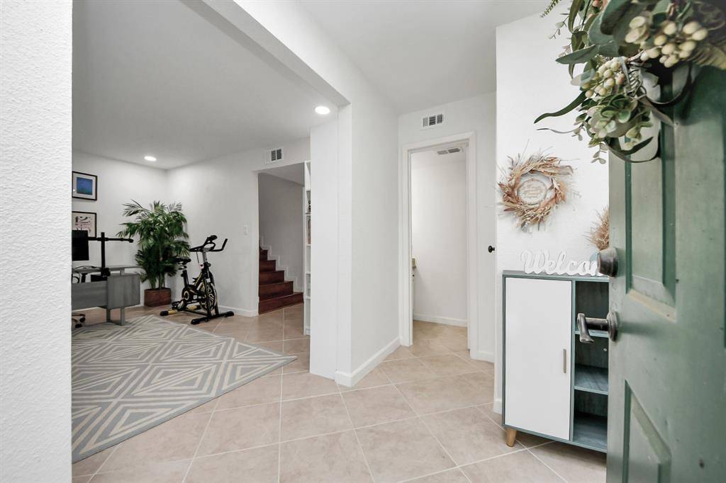 Houston, TX 77043,11002 Hammerly BLVD #130
