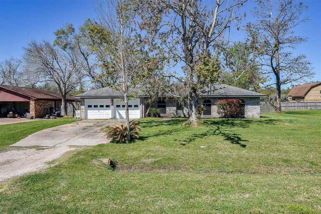 Lake Jackson, TX 77566,57 E Candlewood