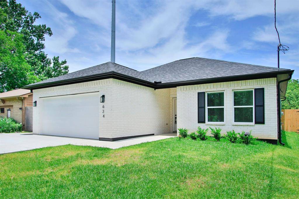 Conroe, TX 77385,624 Pinewood DR