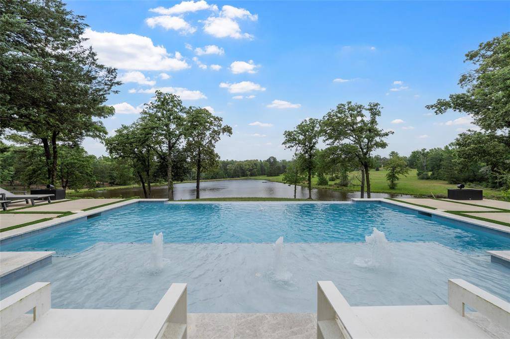 Oakwood, TX 75855,18404 County Road 264