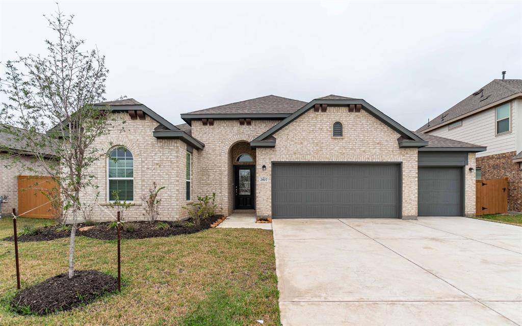 Rosharon, TX 77583,2807 Sapphire Hills DR