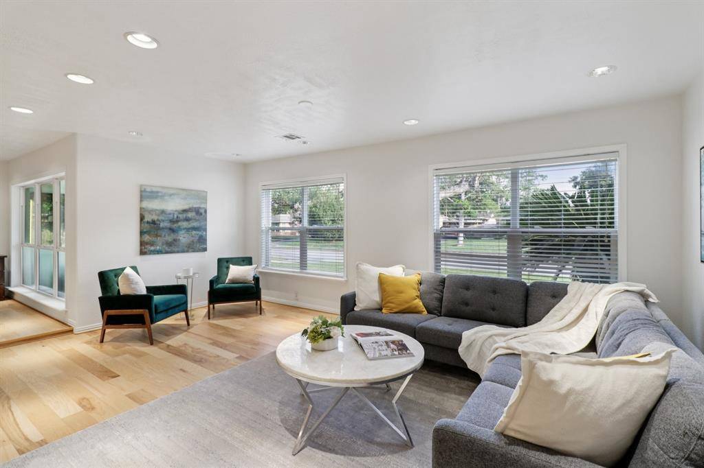 Houston, TX 77043,10328 Shadow Oaks DR