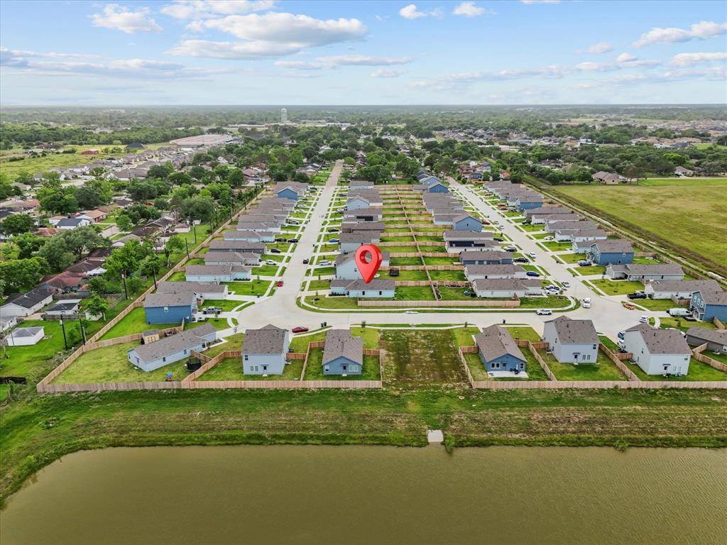 Angleton, TX 77515,253 Houston Avenue