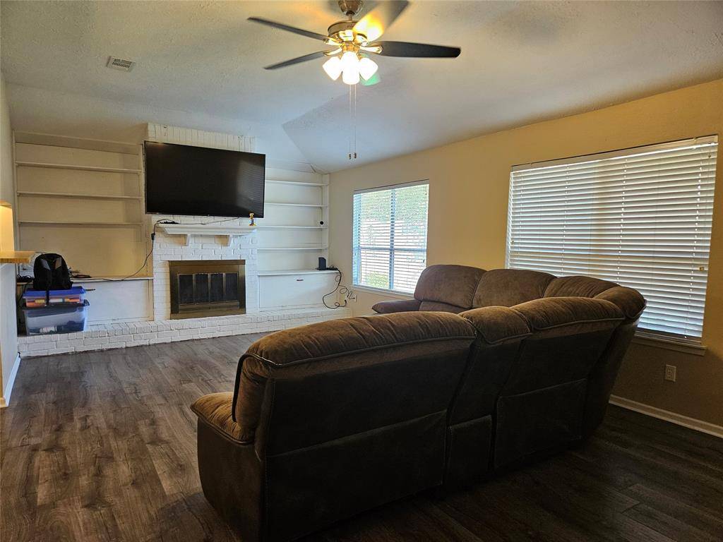 La Porte, TX 77571,9746 Dover Hill RD