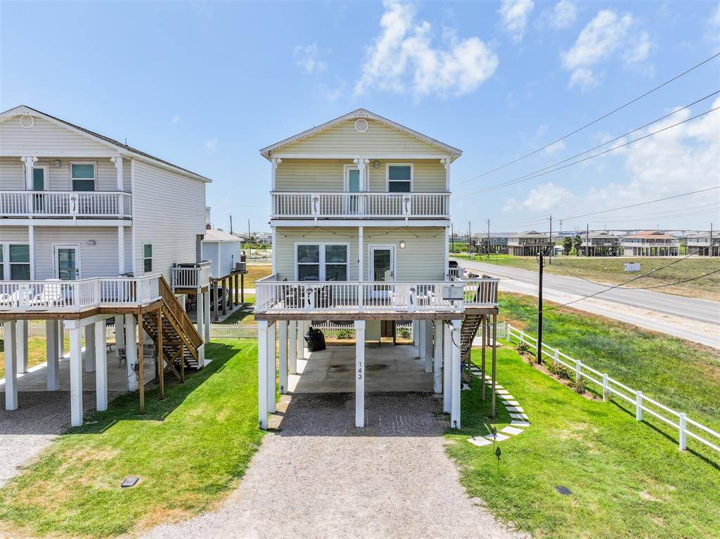 Surfside Beach, TX 77541,143 W Palm ST